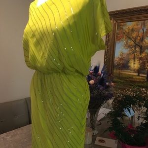 Beautiful yellow dress size 8